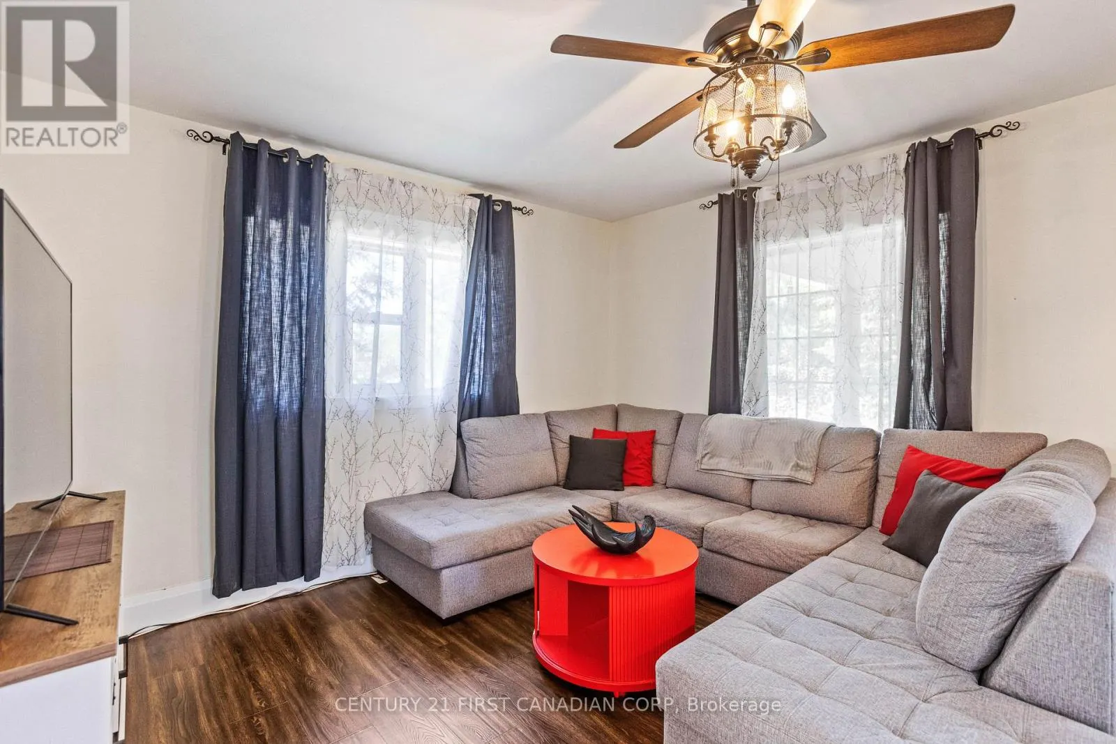 3199 MOUNT CARMEL DRIVE