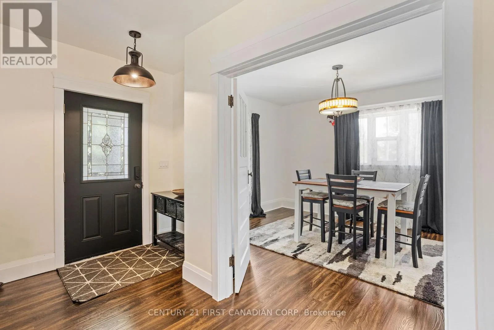 3199 MOUNT CARMEL DRIVE