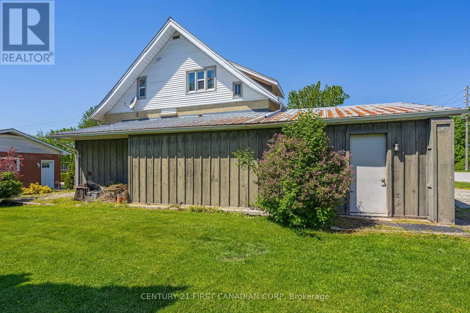 3199 MOUNT CARMEL DRIVE