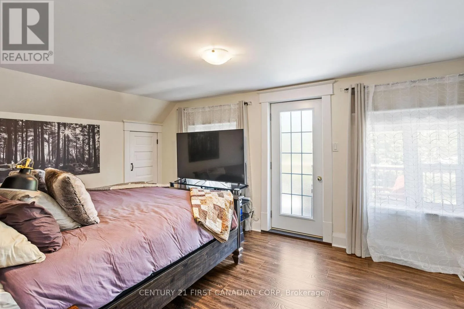 3199 MOUNT CARMEL DRIVE