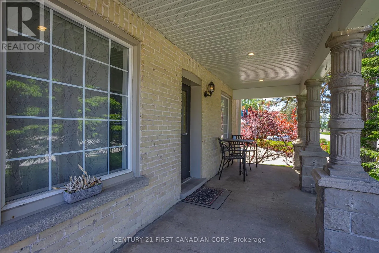 3199 MOUNT CARMEL DRIVE
