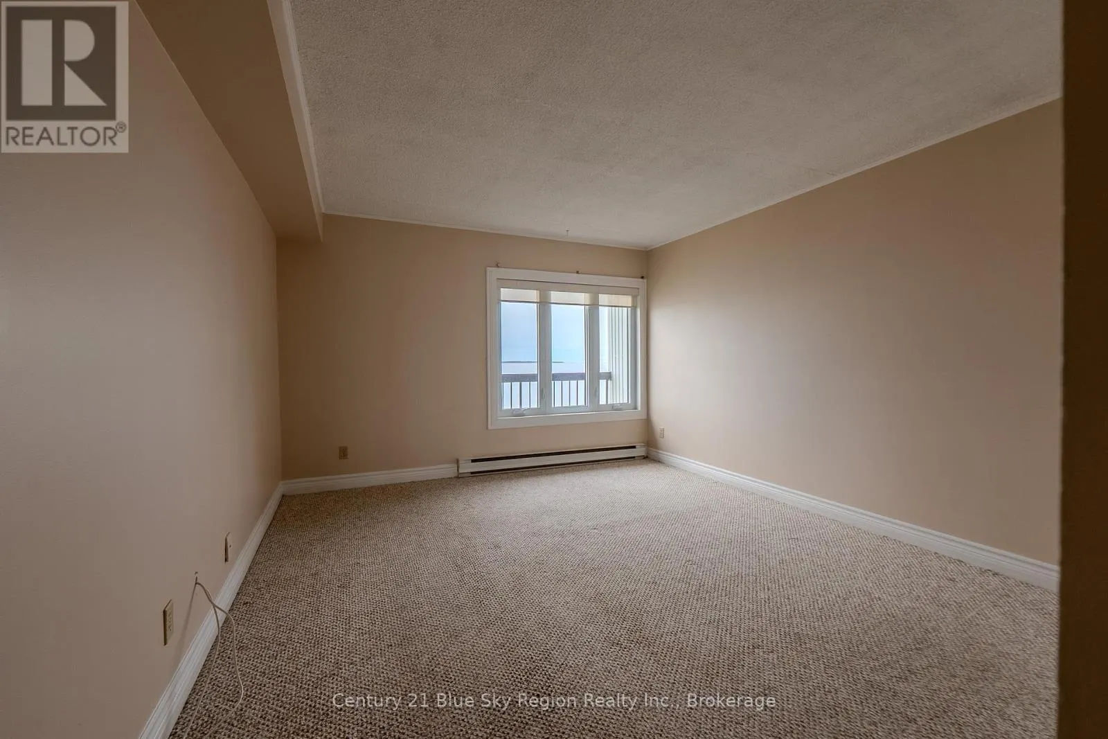 401 - 425 WILLIAM STREET, #401