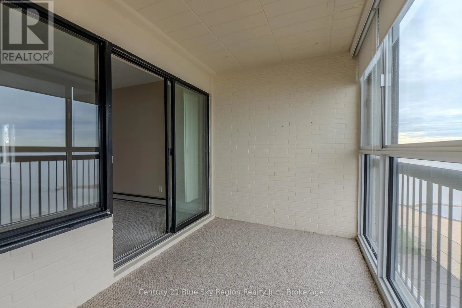 401 - 425 WILLIAM STREET, #401
