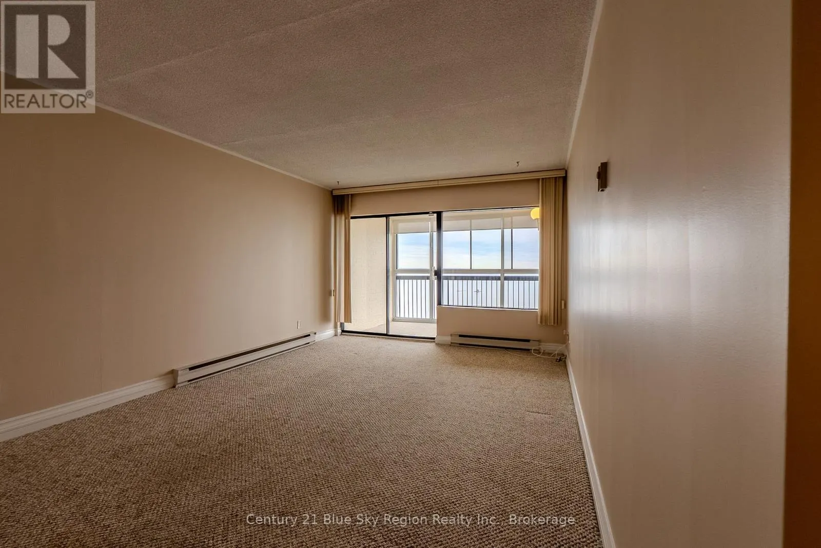 401 - 425 WILLIAM STREET, #401