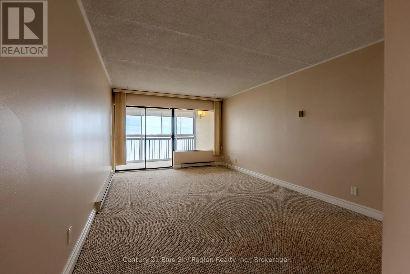 401 - 425 WILLIAM STREET, #401