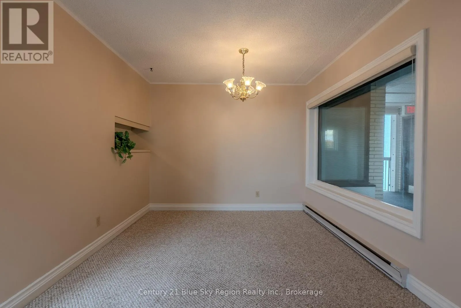 401 - 425 WILLIAM STREET, #401