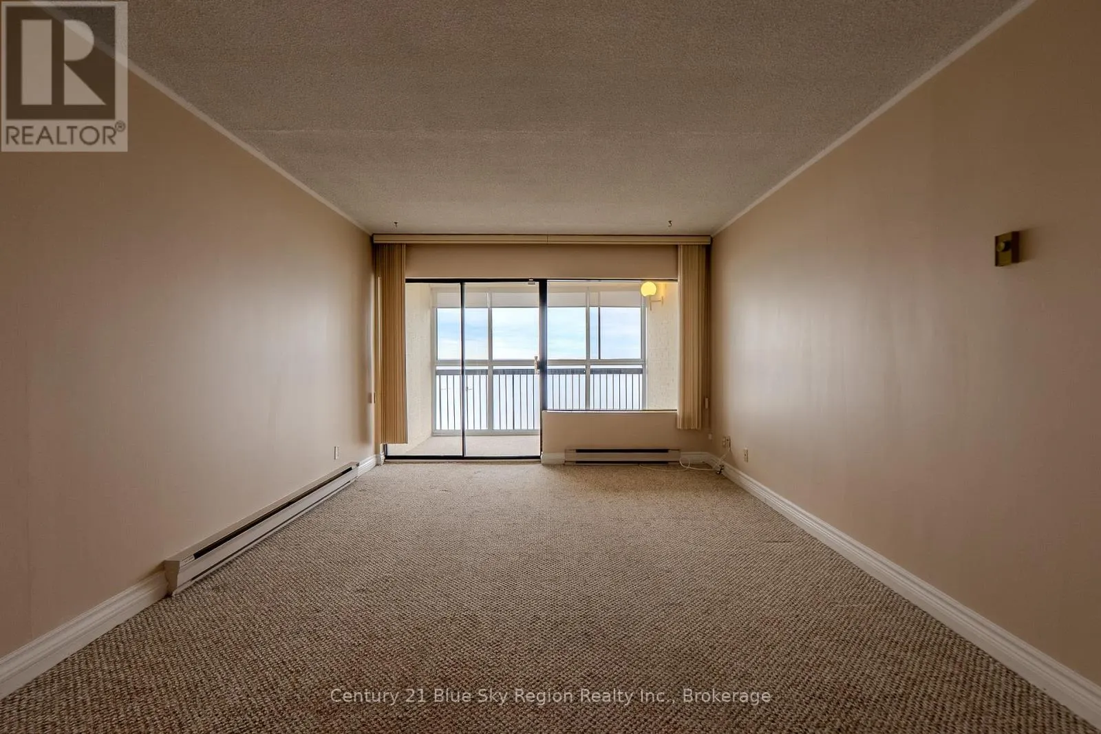 401 - 425 WILLIAM STREET, #401
