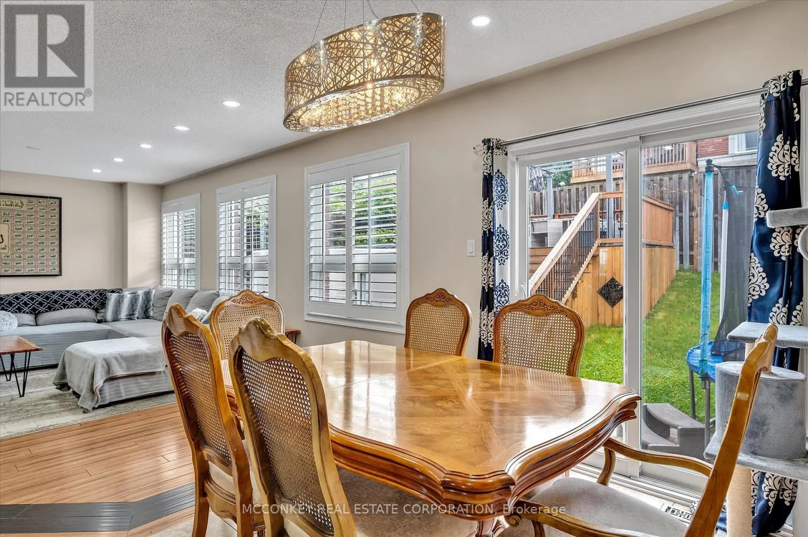 609 ACKERMAN CRESCENT