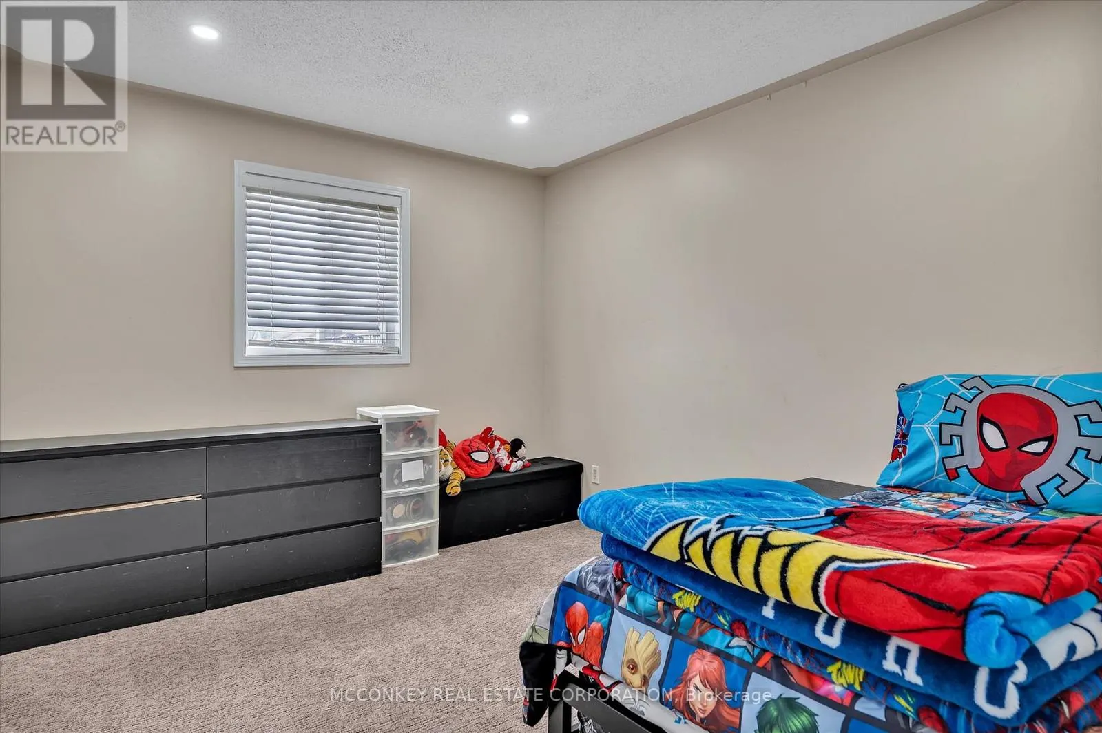 609 ACKERMAN CRESCENT