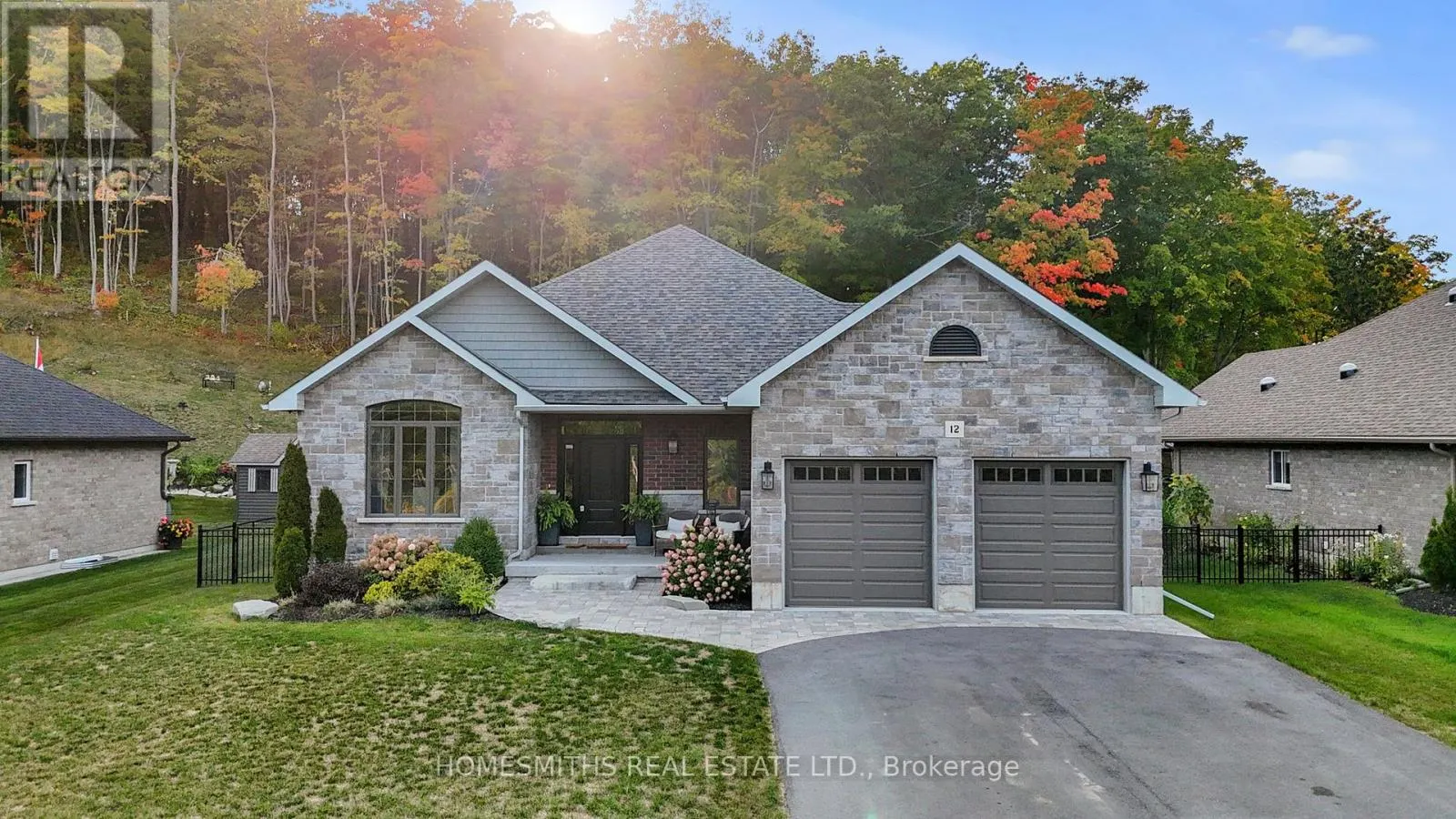 12 RIVERSIDE TRAIL