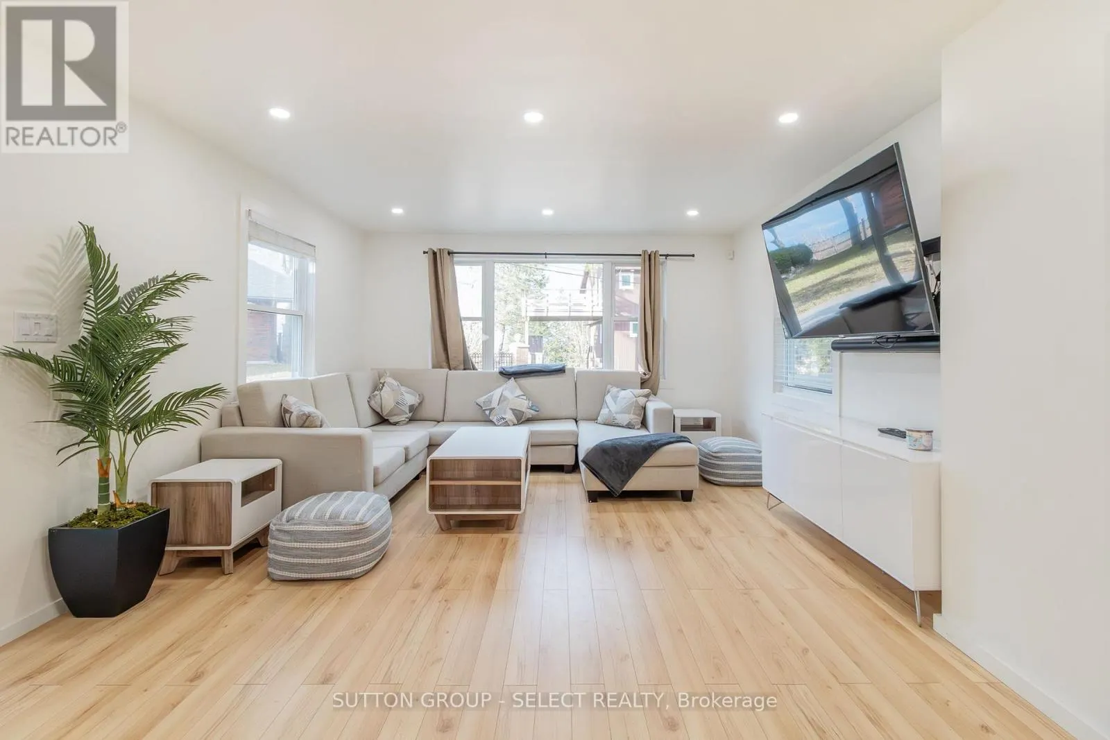 42 SHORELINE DRIVE