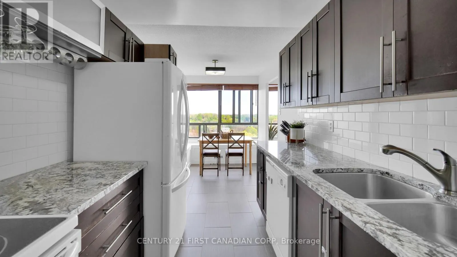 811 - 1600 ADELAIDE STREET N, #811