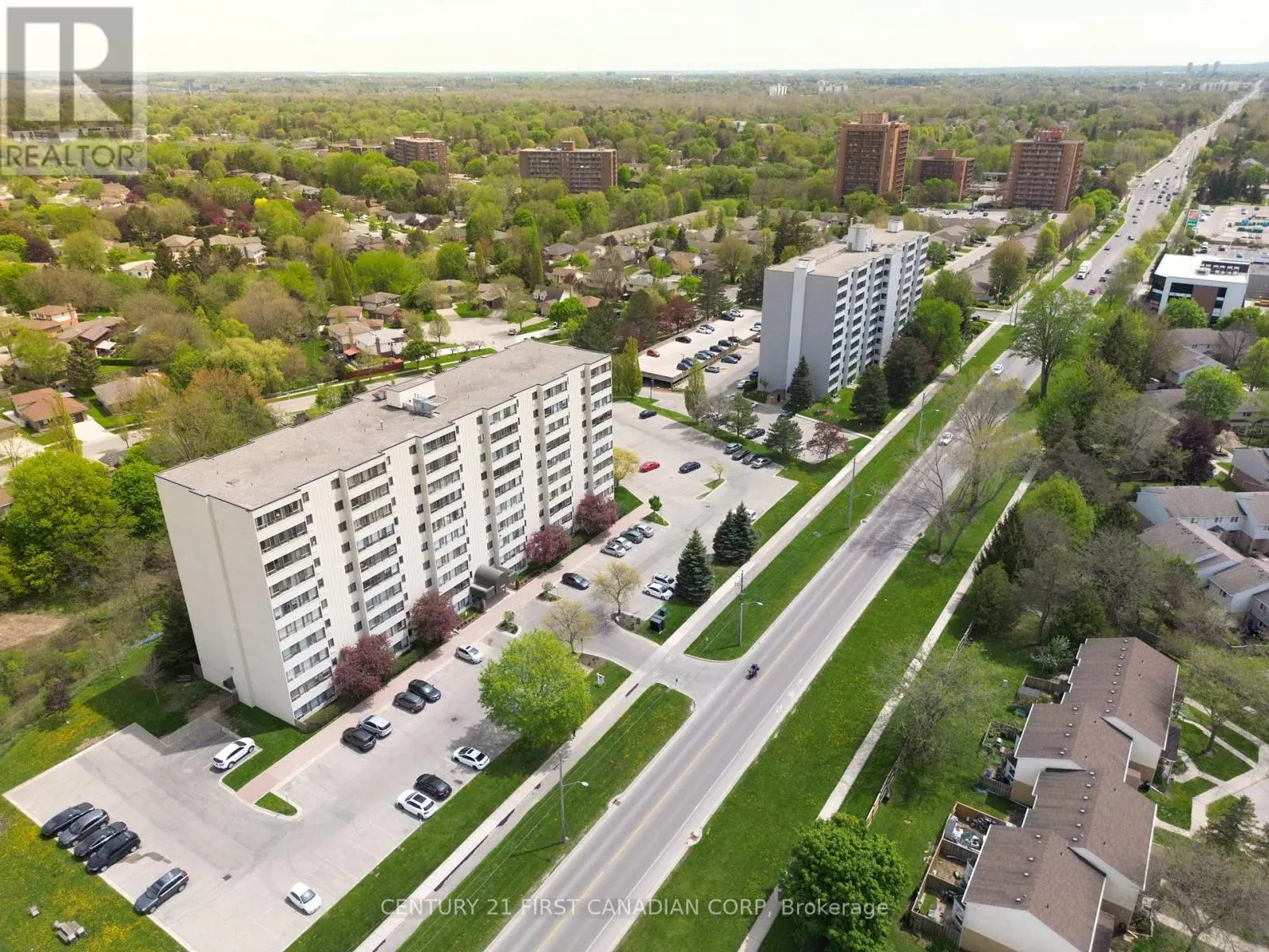 811 - 1600 ADELAIDE STREET N, #811