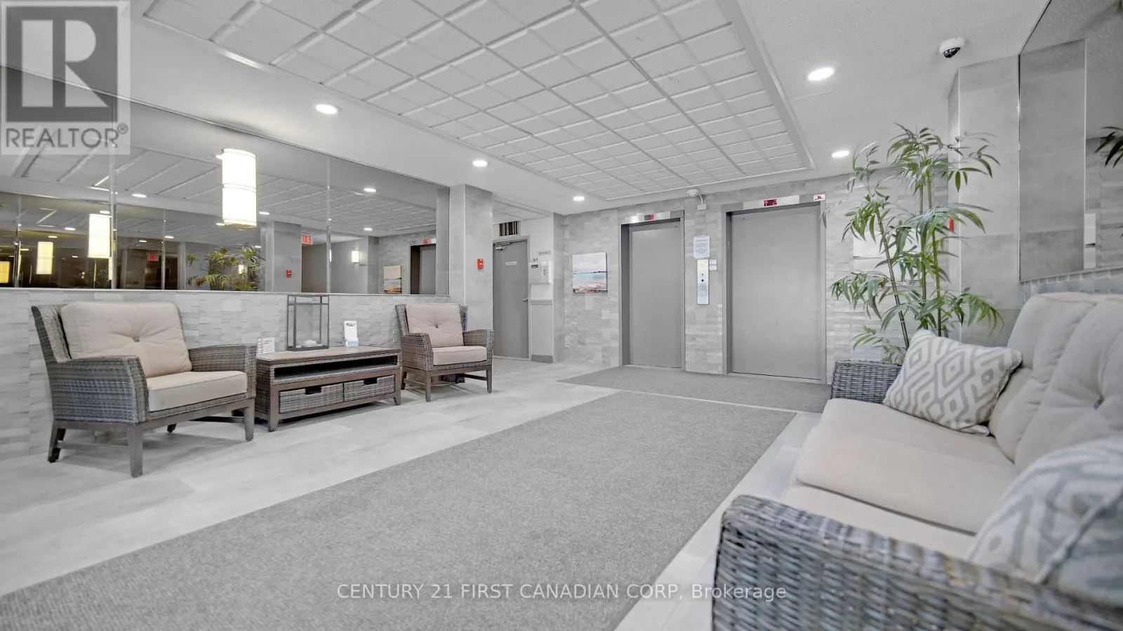 811 - 1600 ADELAIDE STREET N, #811