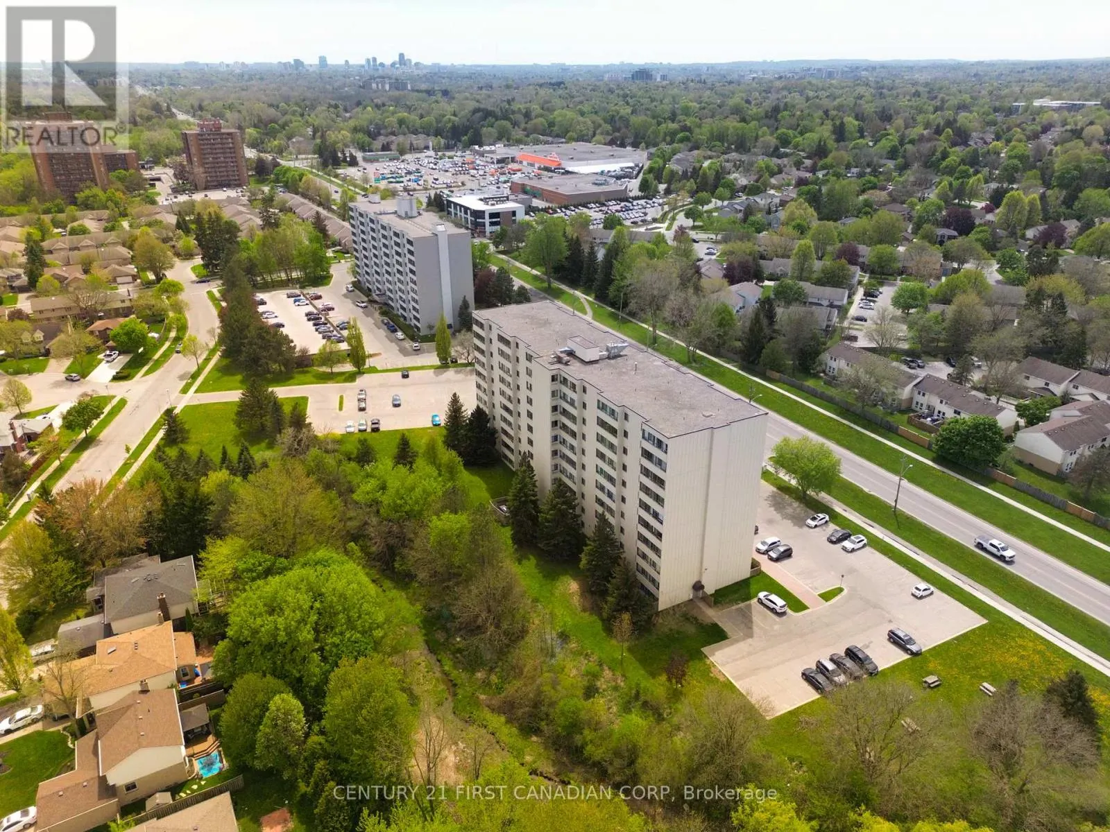 811 - 1600 ADELAIDE STREET N, #811