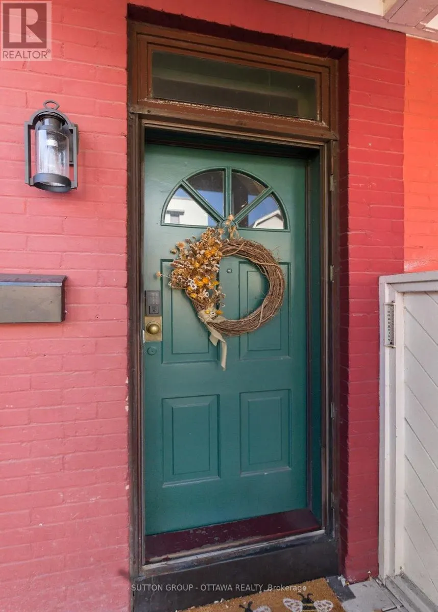 154 ARLINGTON AVENUE