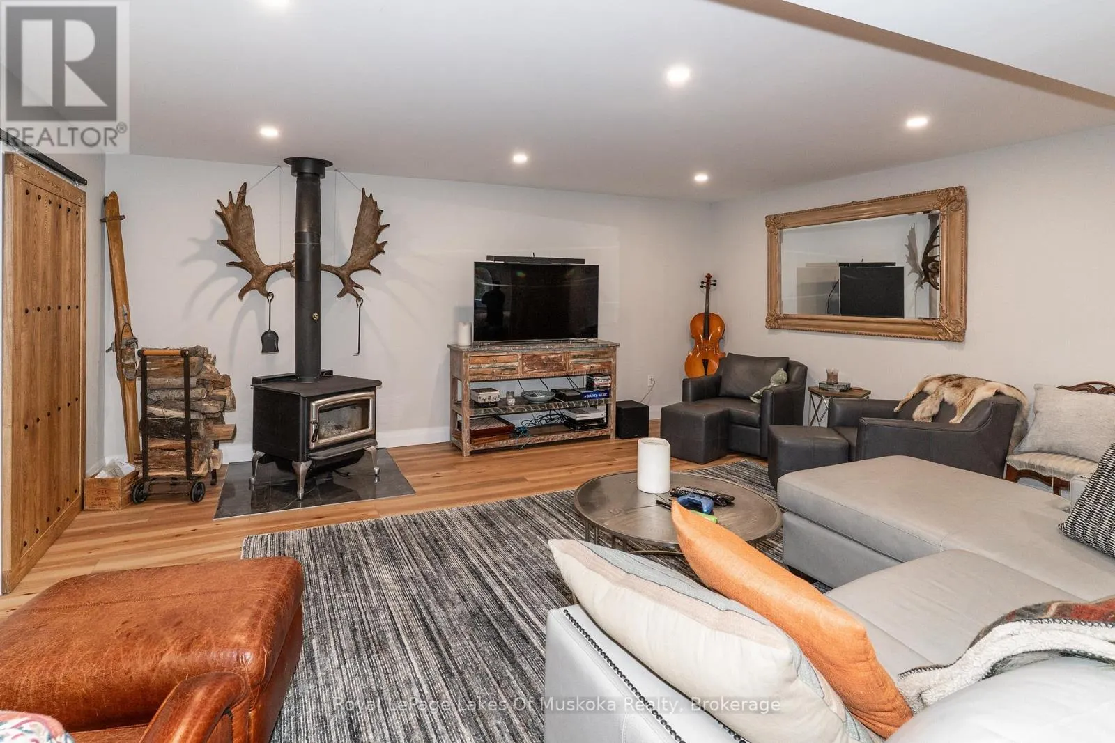 461 ROWANWOOD ROAD