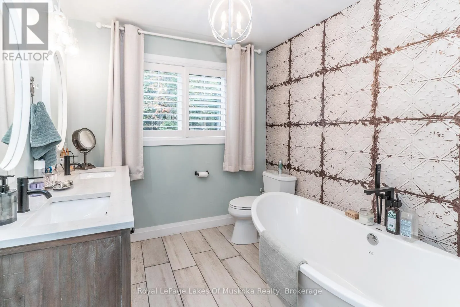 461 ROWANWOOD ROAD
