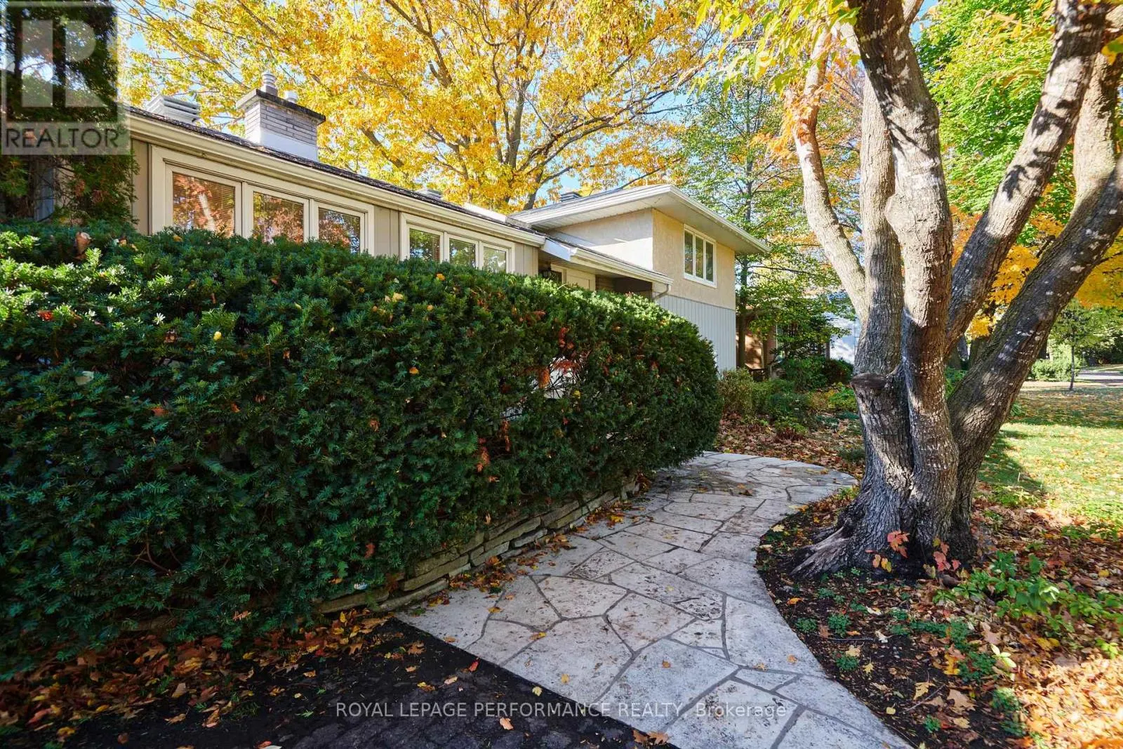 1394 WESMAR DRIVE