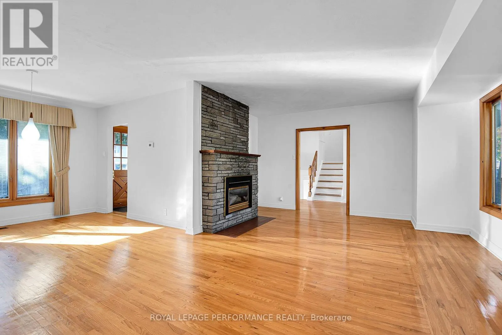 1394 WESMAR DRIVE