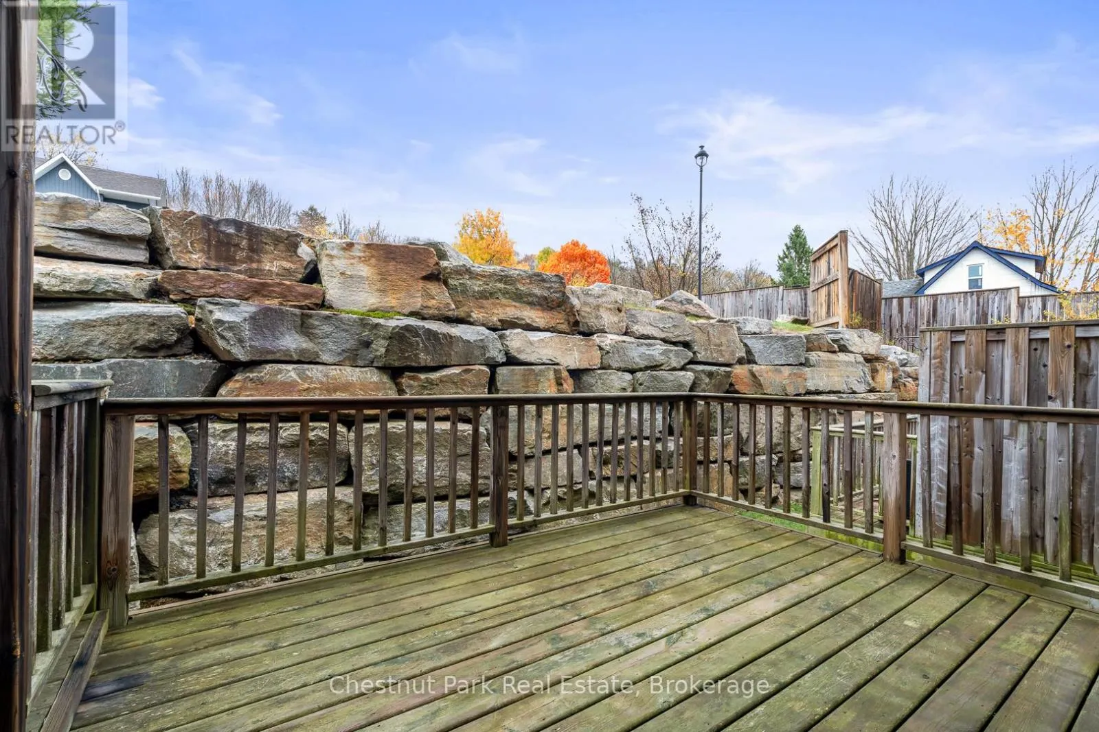 3 - 37 SILVER STREET, #3