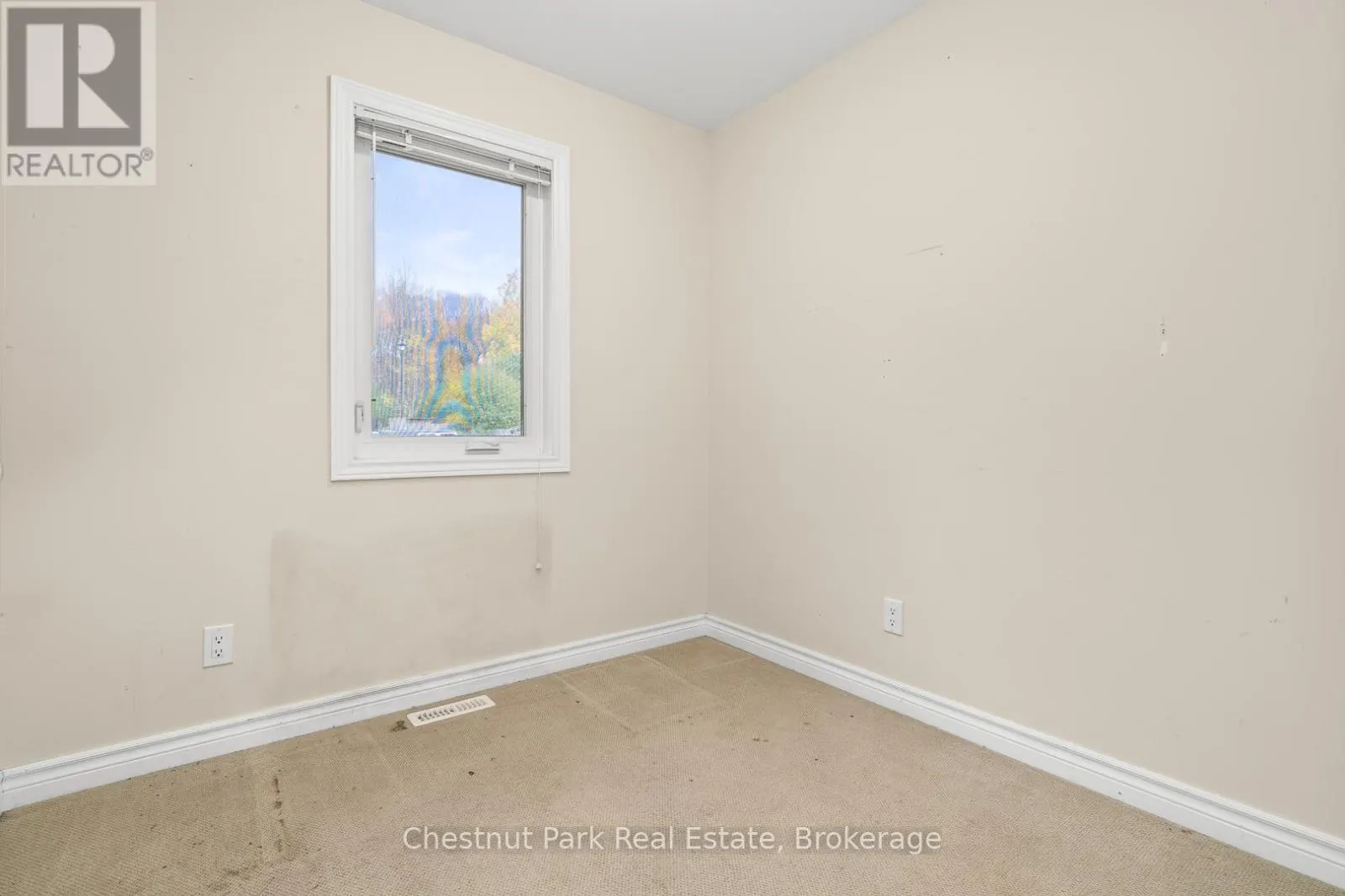 3 - 37 SILVER STREET, #3