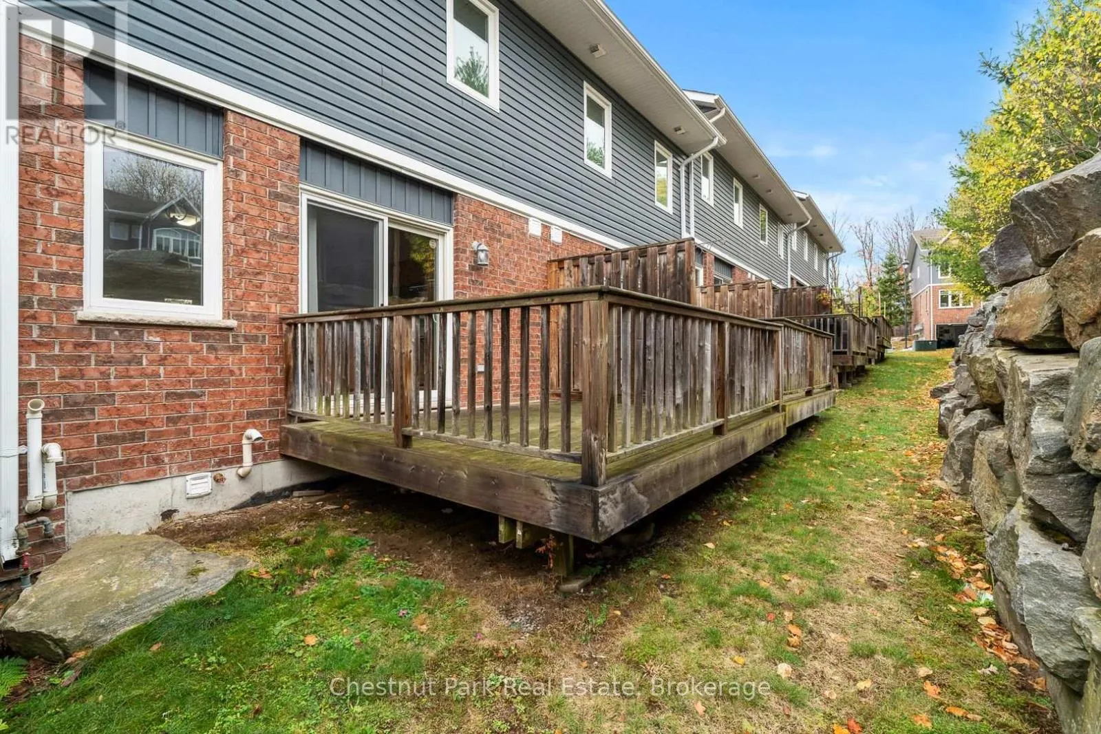 3 - 37 SILVER STREET, #3