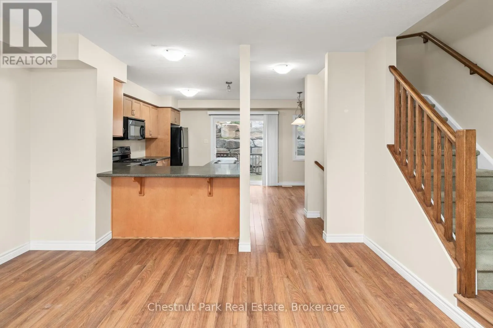 3 - 37 SILVER STREET, #3