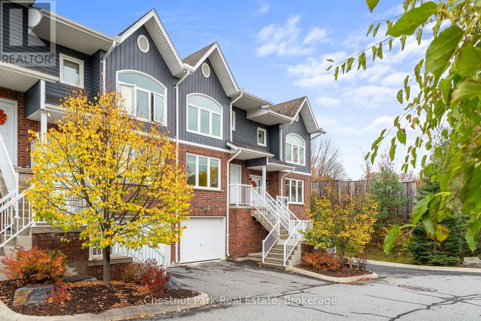 3 - 37 SILVER STREET, #3