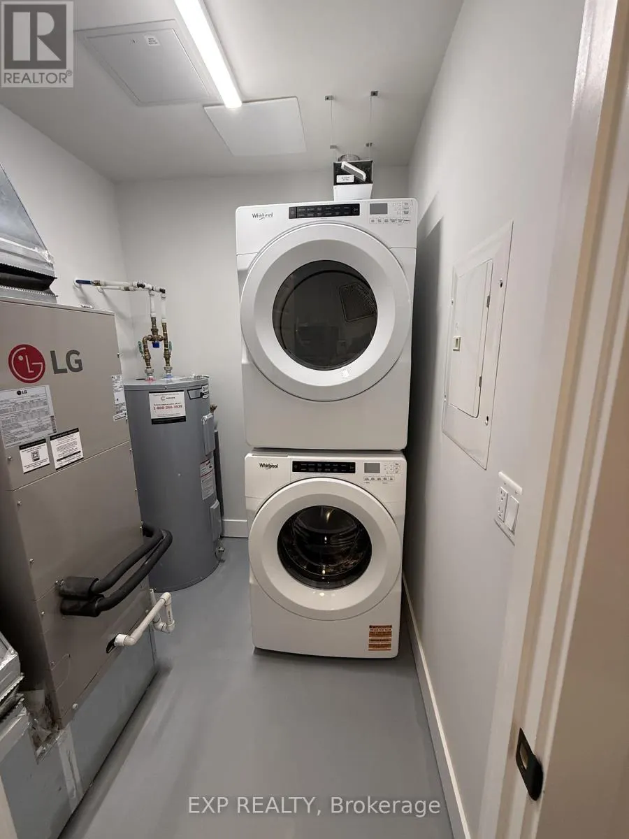 116 - 1100 LACKNER PLACE S