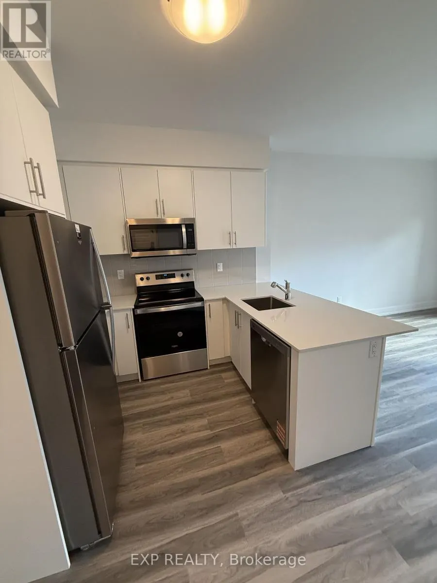 116 - 1100 LACKNER PLACE S