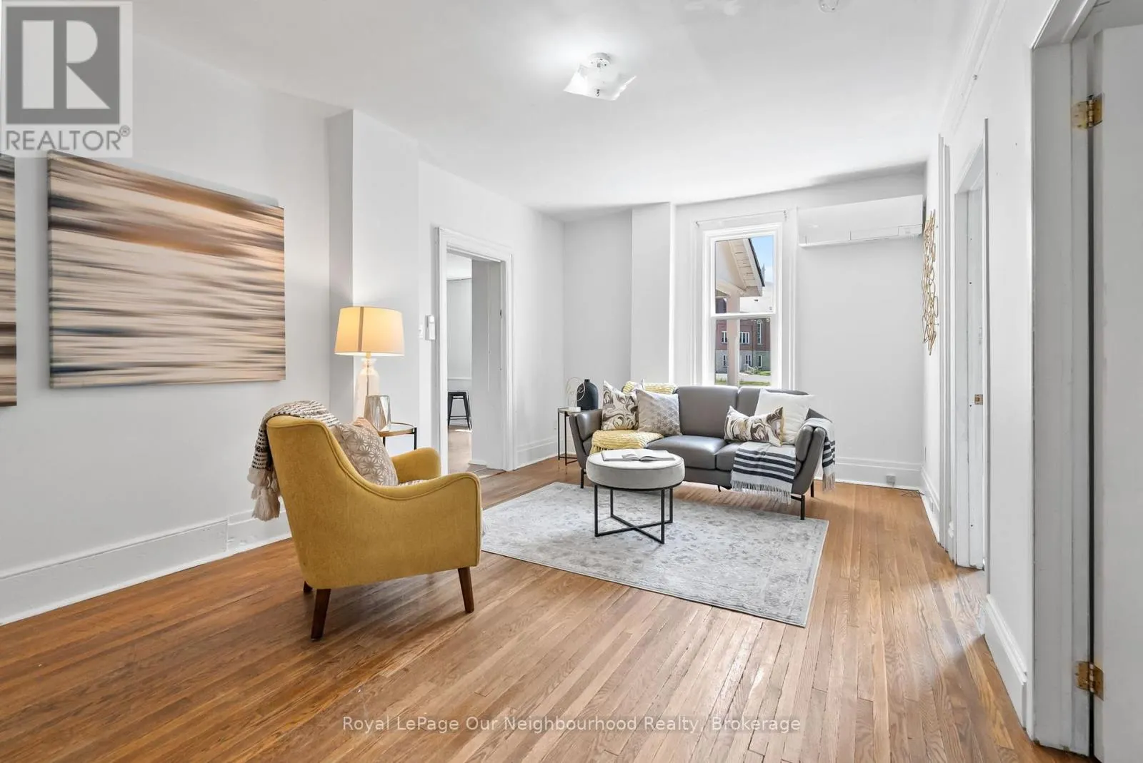 31 CANROBERT STREET N
