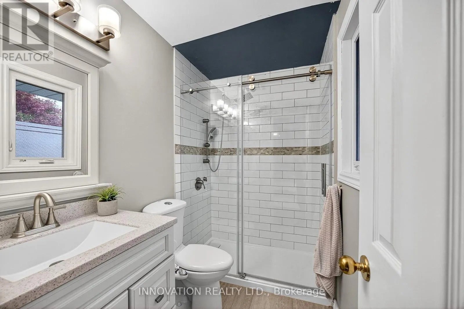 7 HYANNIS AVENUE