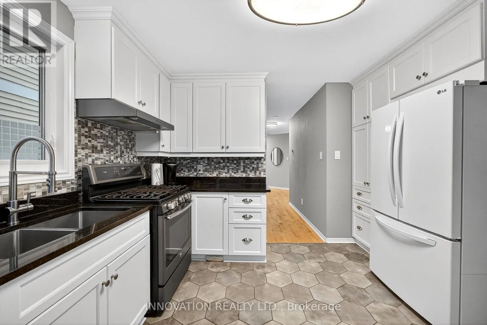 7 HYANNIS AVENUE