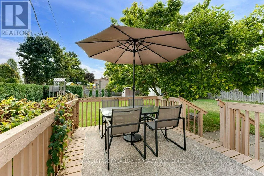 4 GLENAIRE MEWS