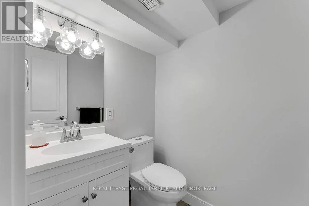 4 GLENAIRE MEWS