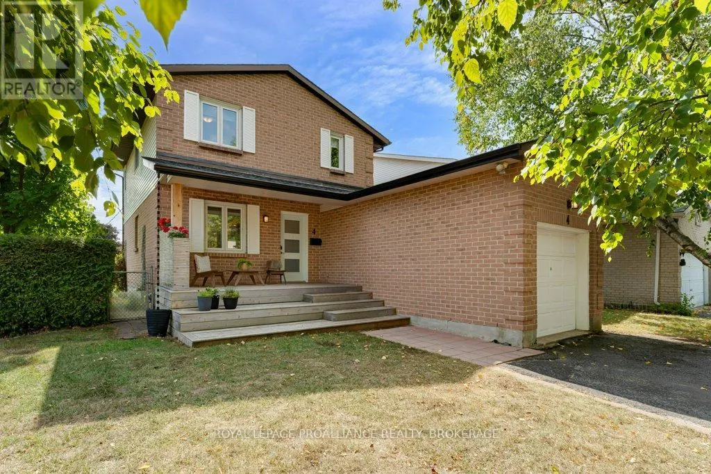 4 GLENAIRE MEWS