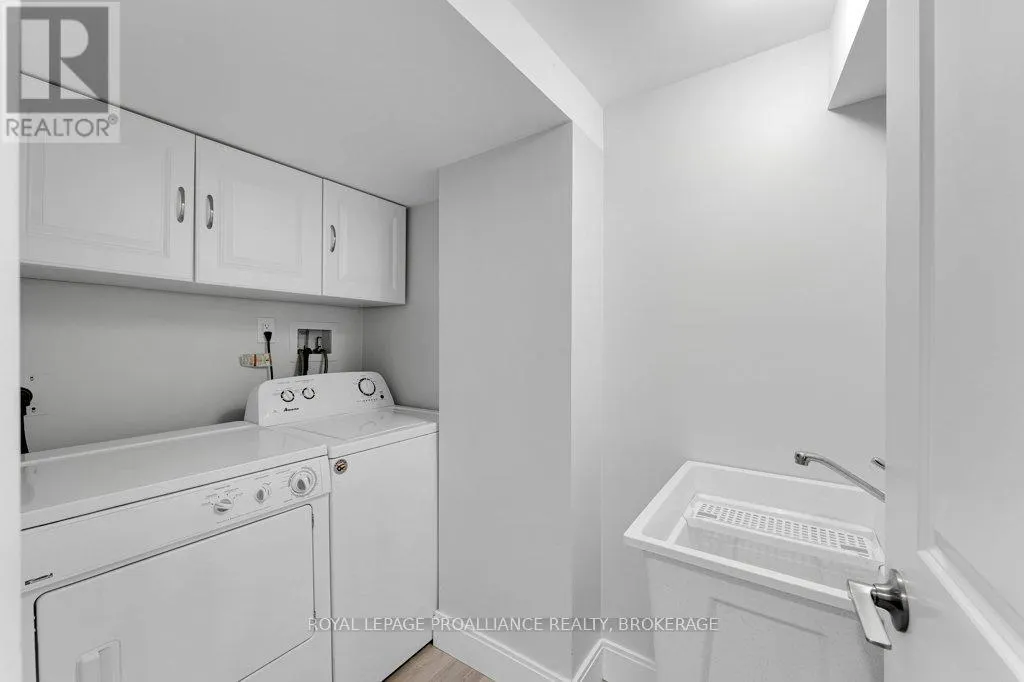 4 GLENAIRE MEWS