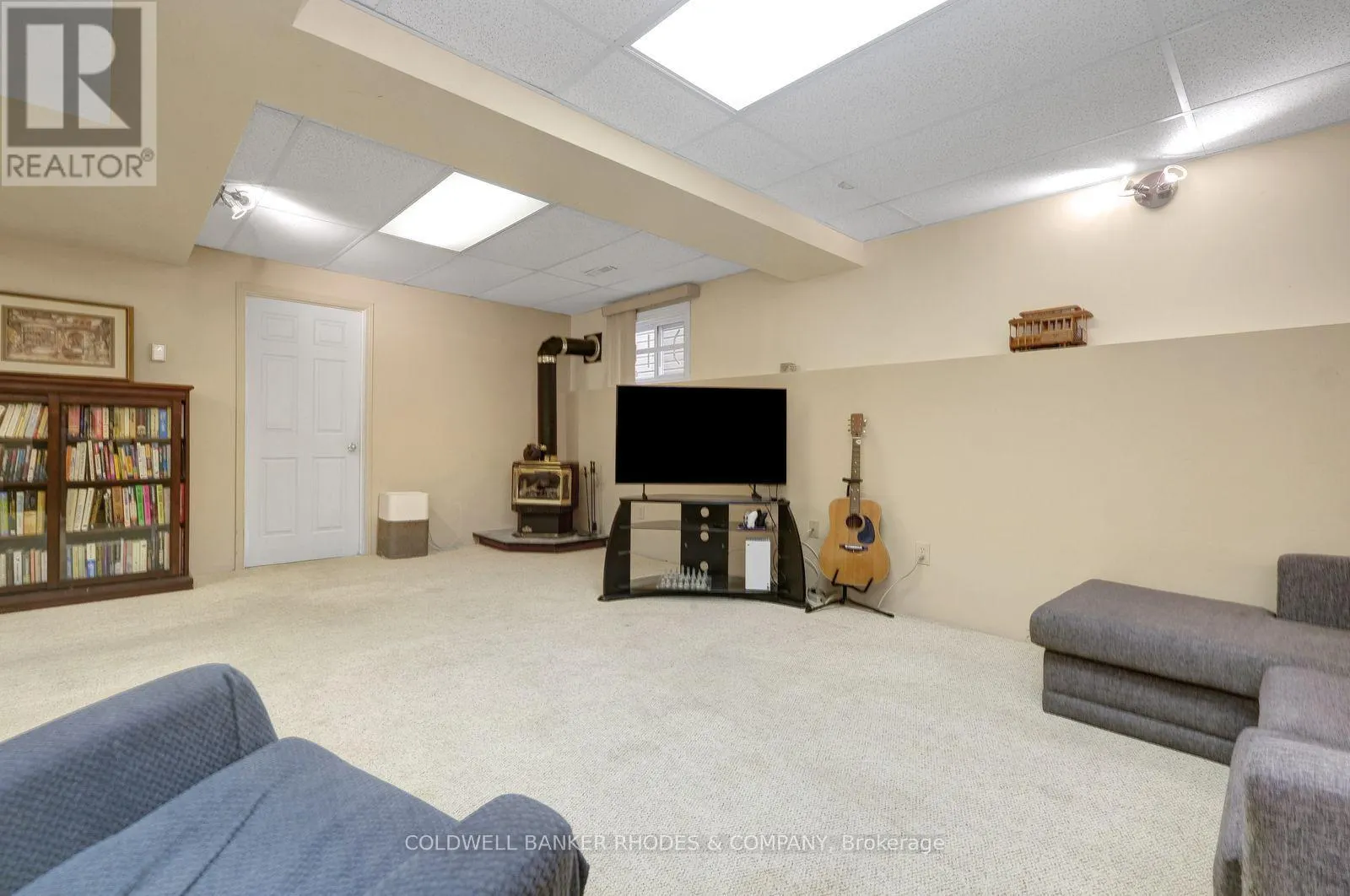 12 BRAMBLEGROVE CRESCENT