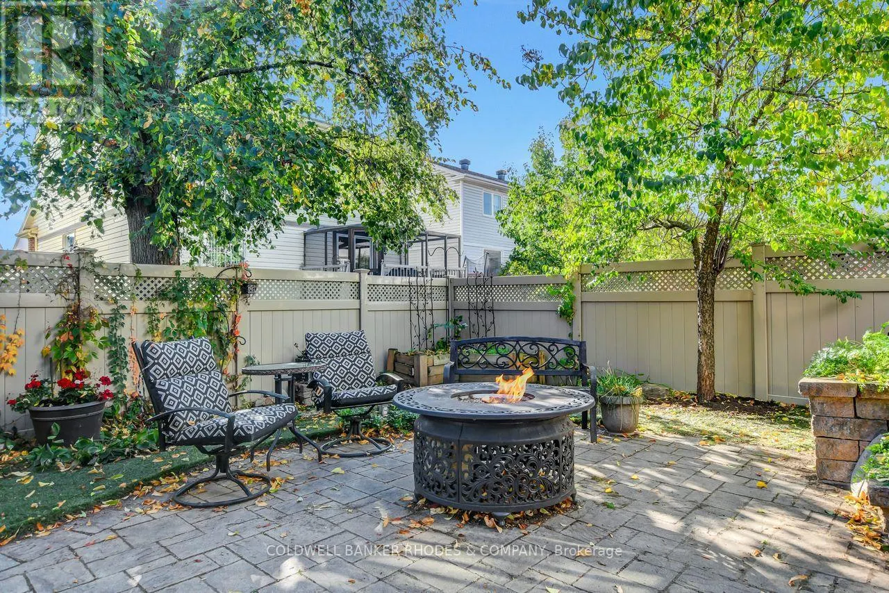 12 BRAMBLEGROVE CRESCENT
