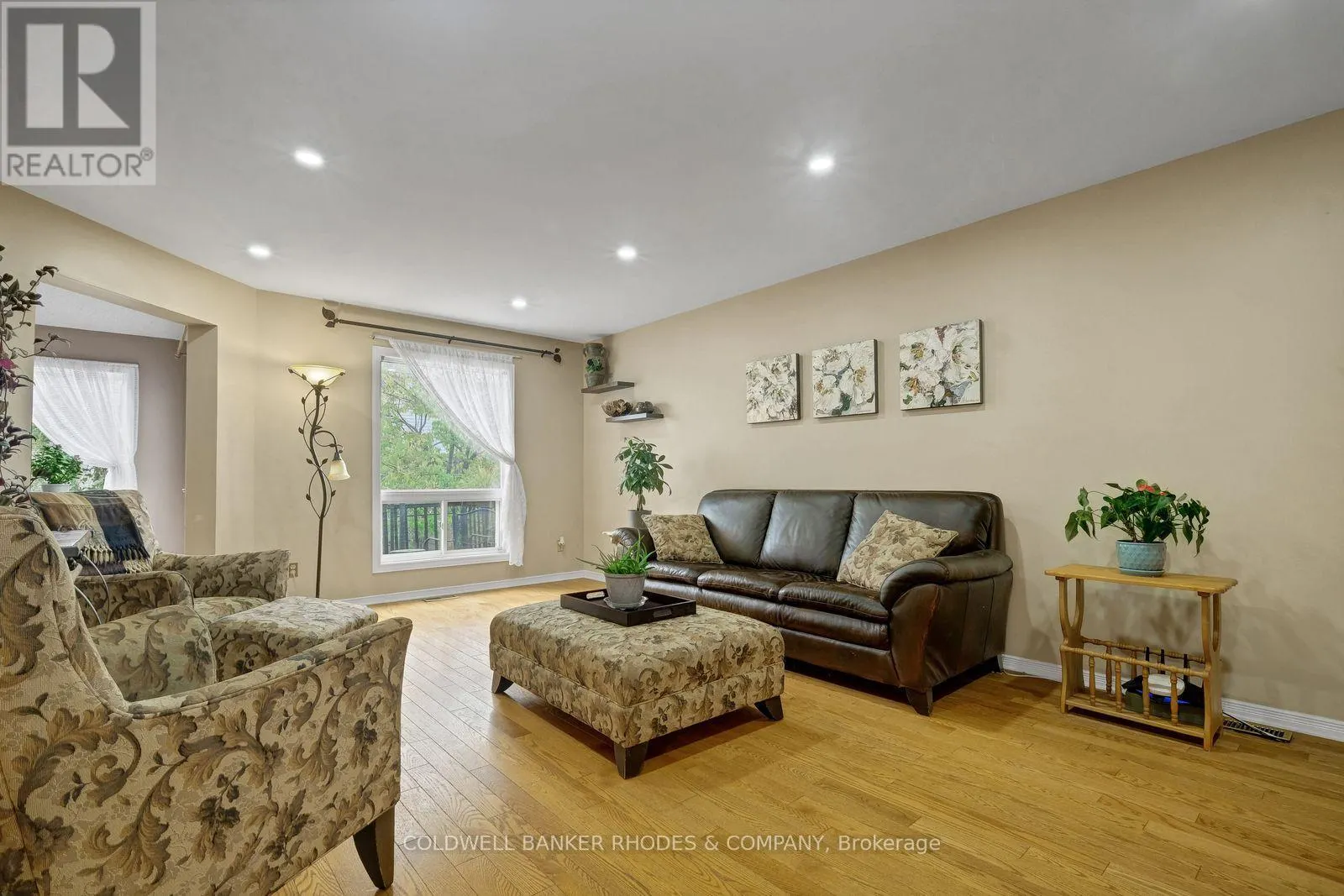 12 BRAMBLEGROVE CRESCENT