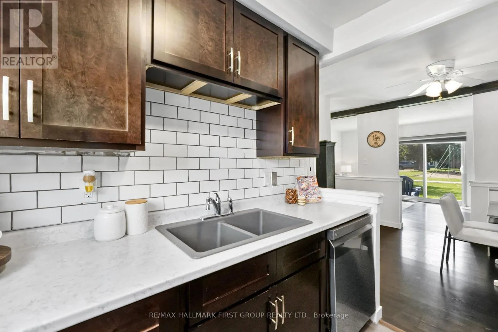 A6 - 400 WESTWOOD DRIVE