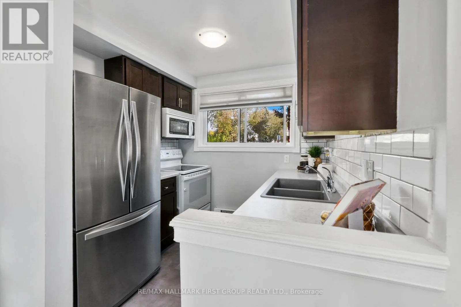 A6 - 400 WESTWOOD DRIVE