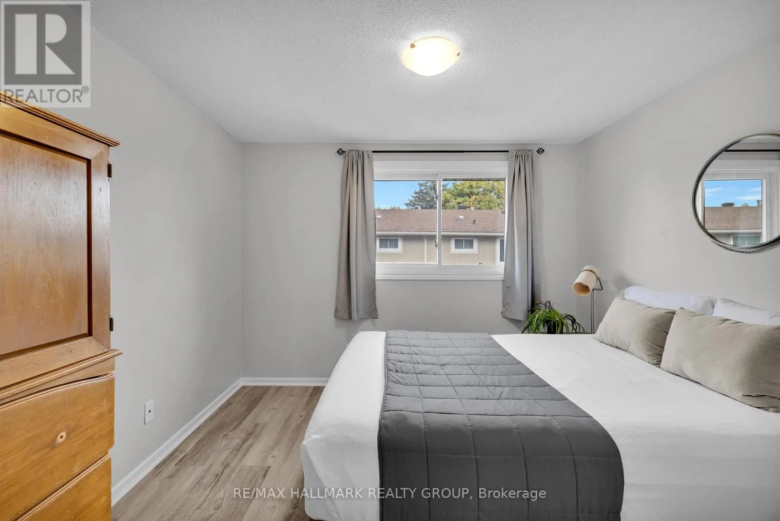 B - 479 MOODIE DRIVE