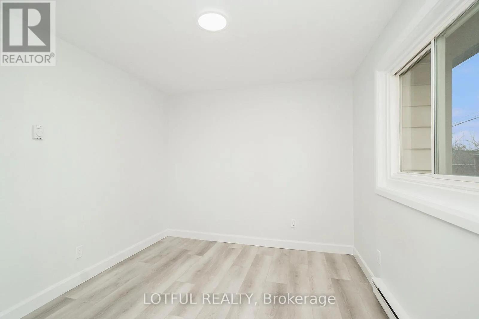 6 - 484 QUEEN MARY STREET