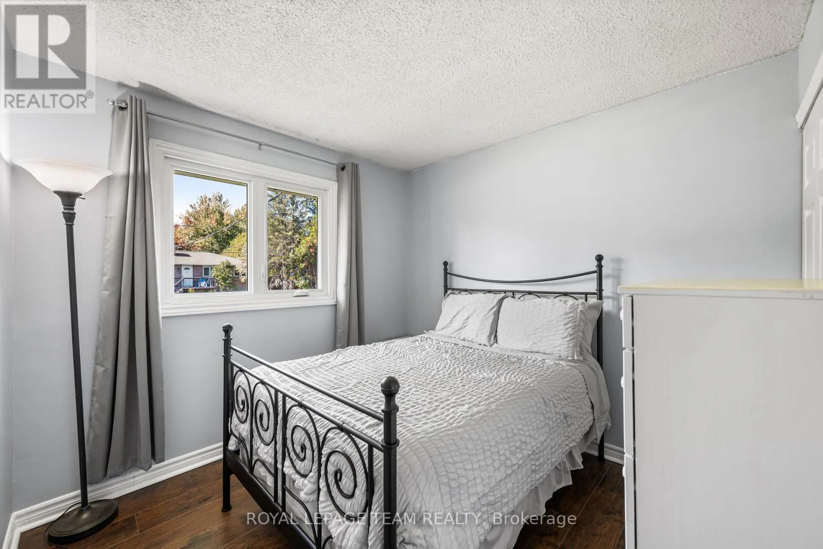 6521 JACK PINE CRESCENT
