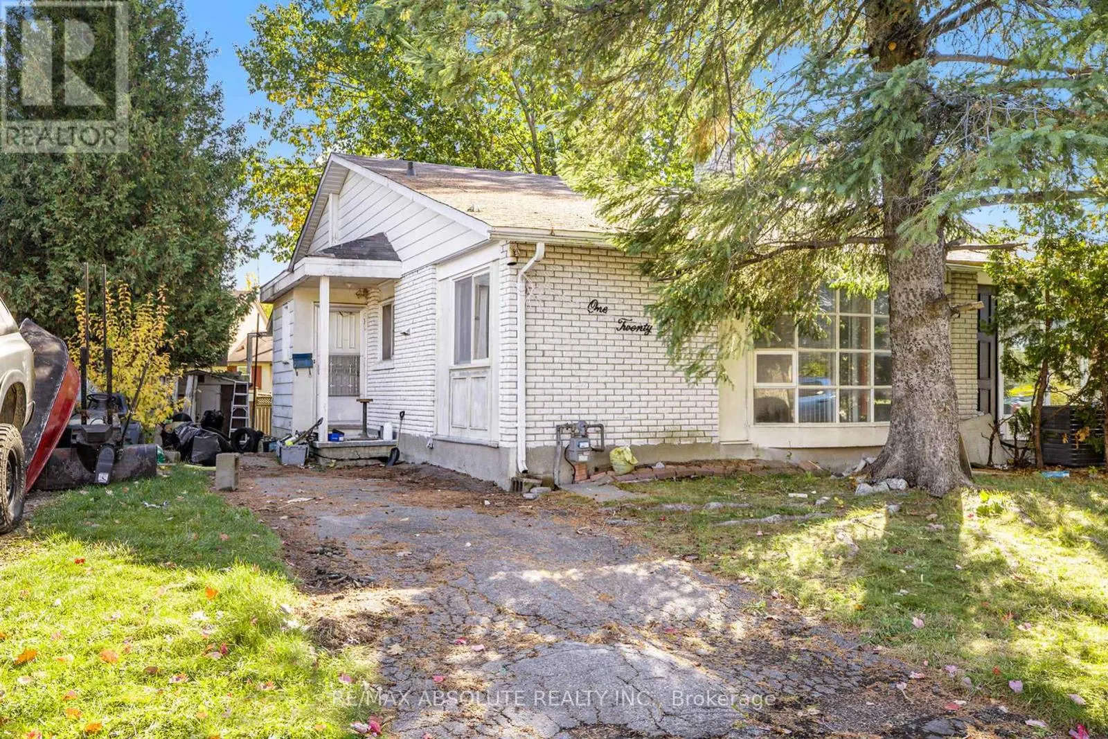 120 WOODFIELD DRIVE