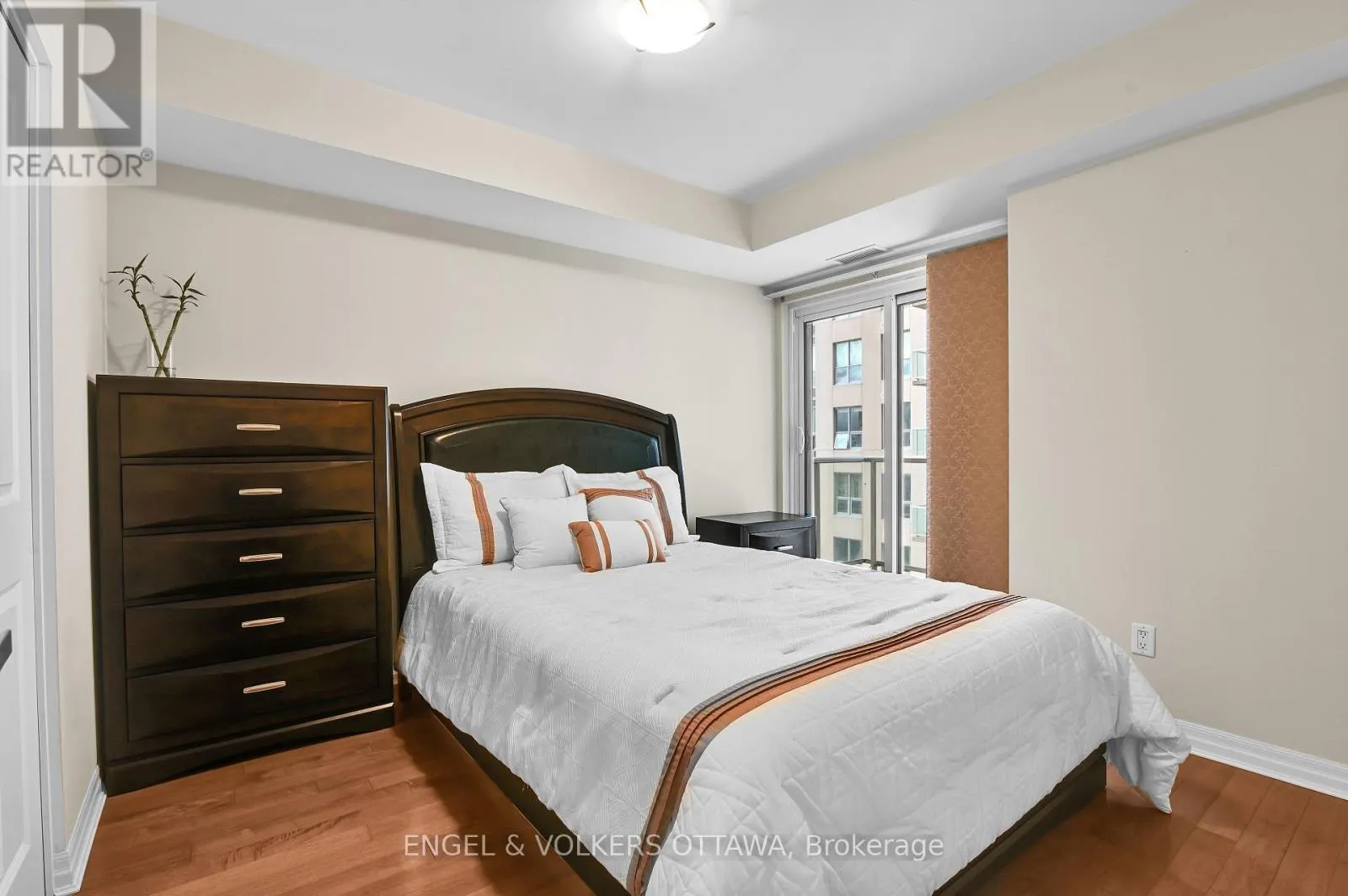 1507 - 195 BESSERER STREET