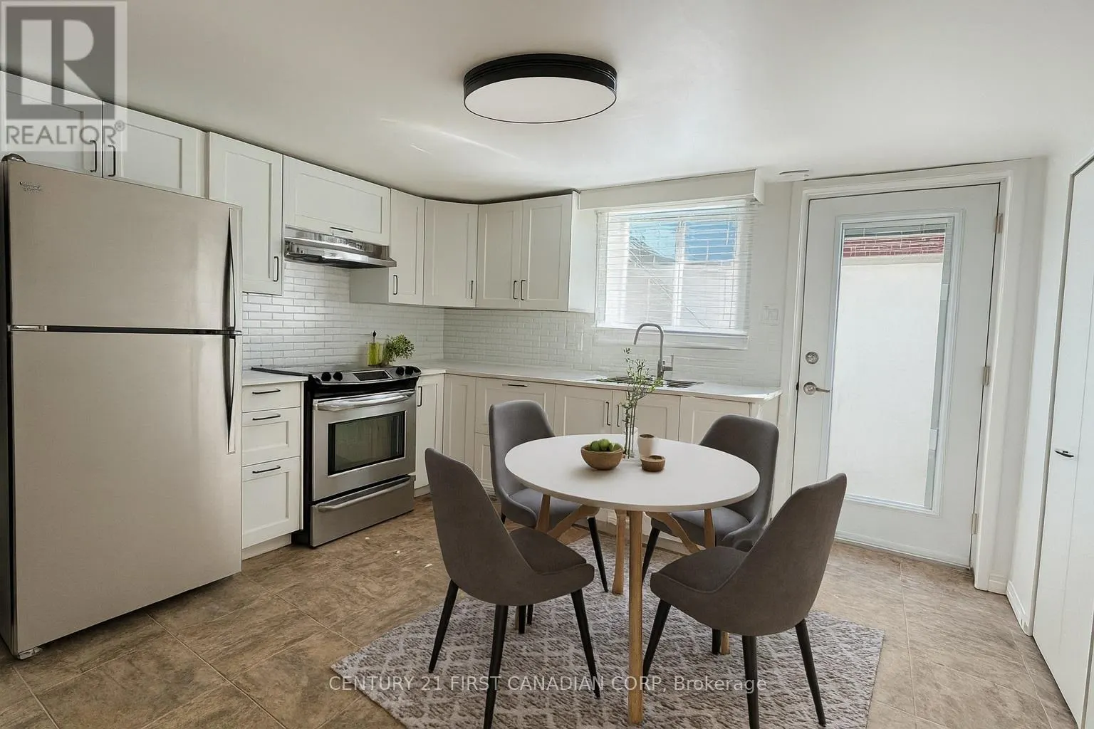 UNIT 3 - LOWER - 1473 ADELAIDE STREET N