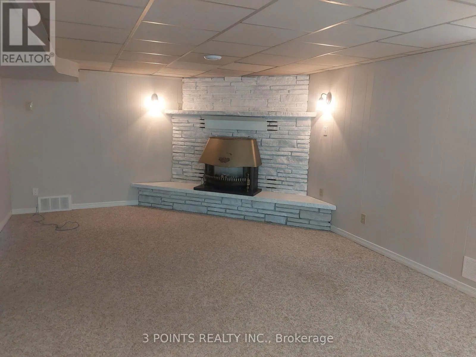 377 SOUTH STREET S